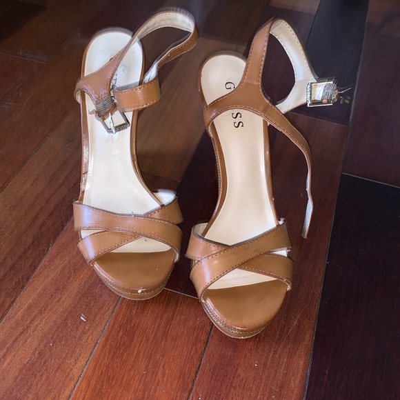 Guess tan/leather wedgeheel sandal zipper detail 9 - Picture 4 of 6